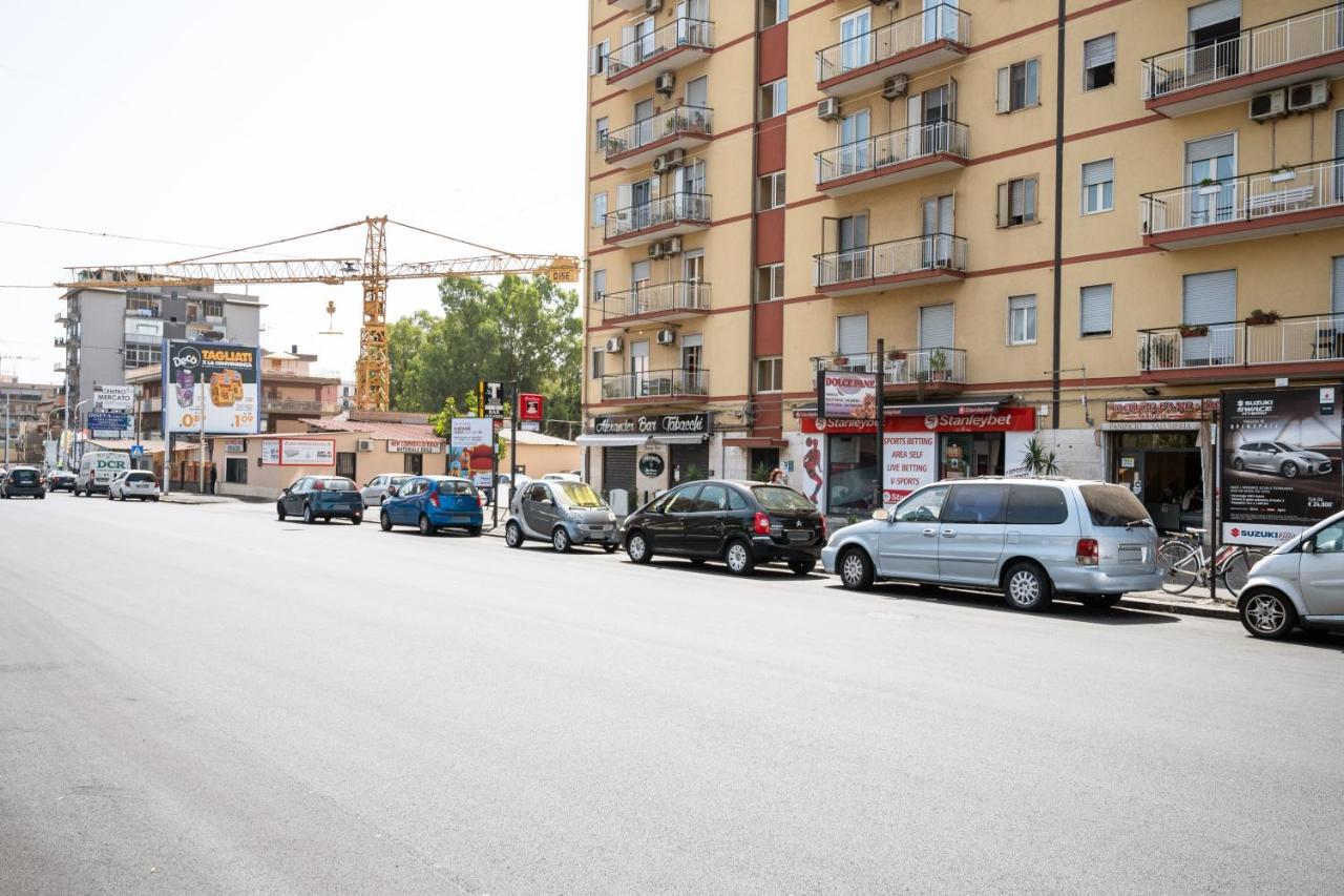 Roomy And Bright Apartment With Balconies X6 Catania Luaran gambar