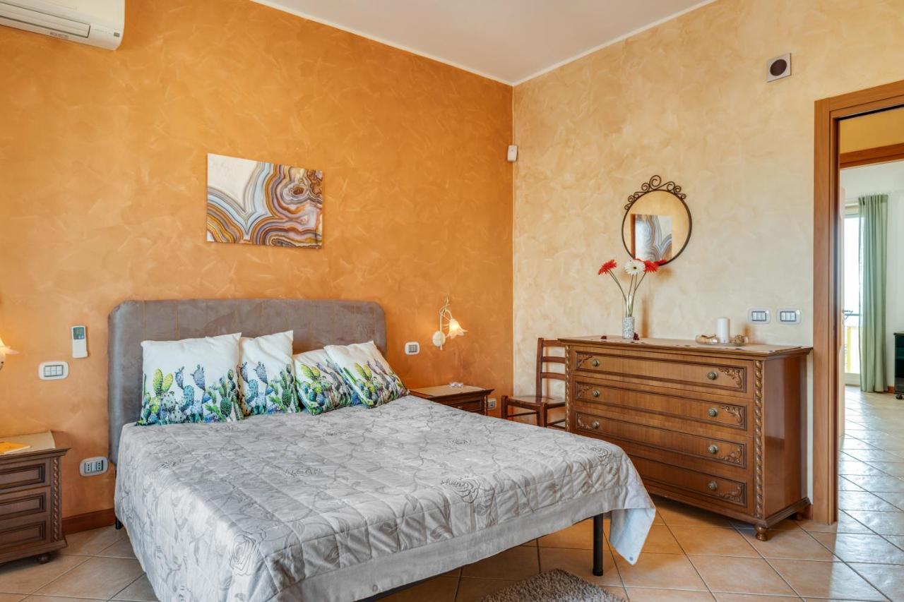 Roomy And Bright Apartment With Balconies X6 Catania Luaran gambar